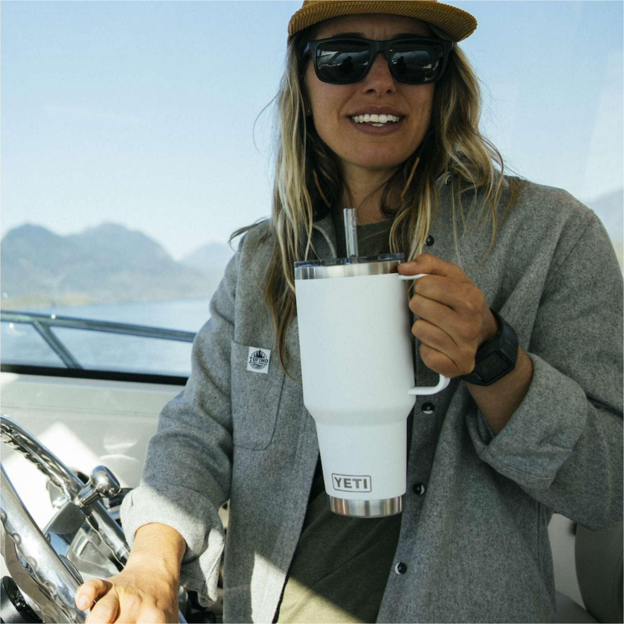 2026 YETI Rambler® 42 OZ Straw Mug 70000003359 - White